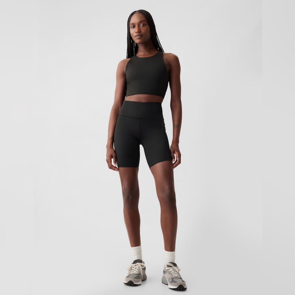 GapFit High Rise Recycled Power Pocket Bike Shorts